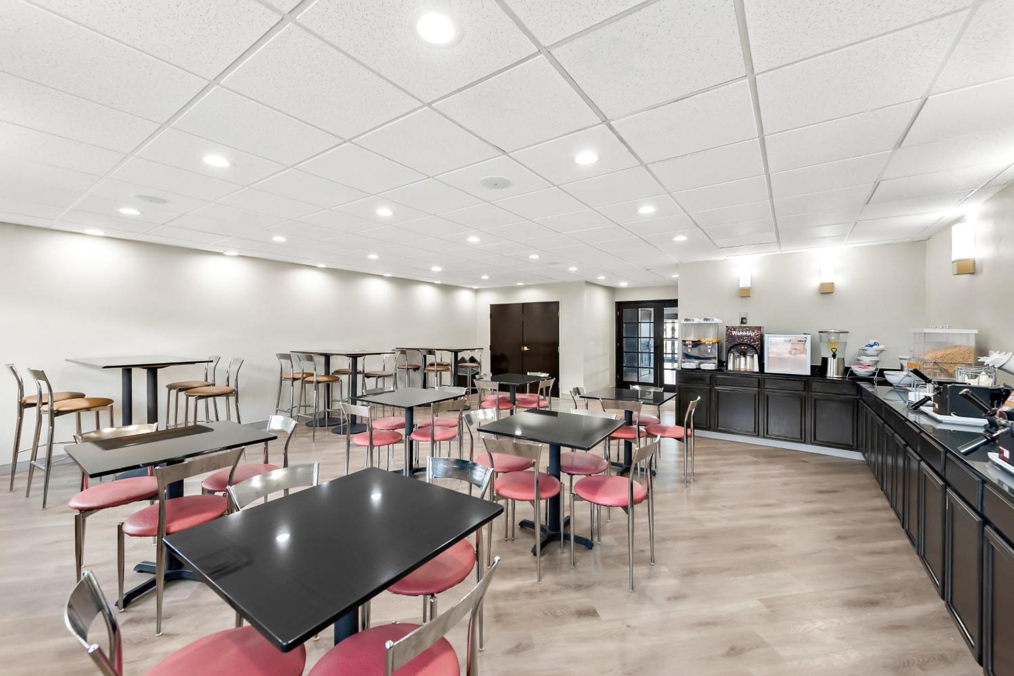 Comfort Suites Columbus Extérieur photo